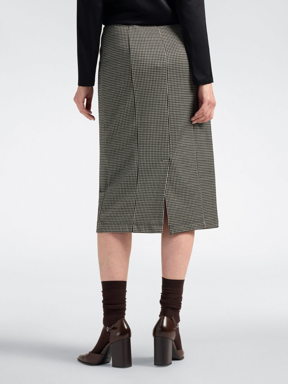 ELENA MIRO - Image 5