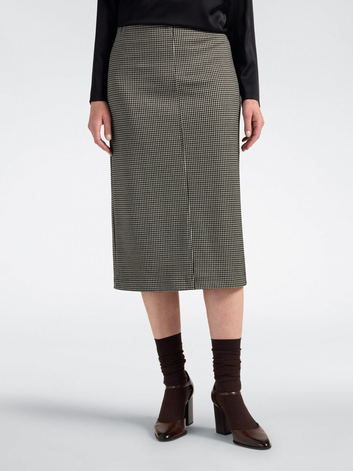 ELENA MIRO - Image 4